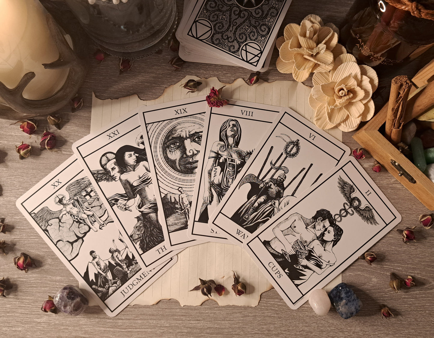 Short Love & Relationships Tarot Reading - 9 Card Spread