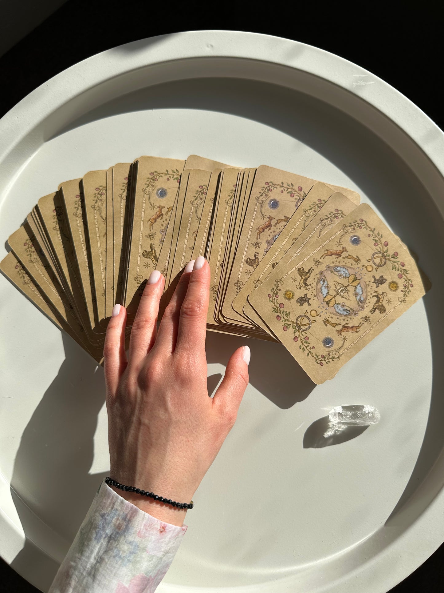 🌊 Uranus in Gemini Short Tarot Reading 🌊 - What is being disrupted for your highest alignment and how you are being guided to move through it